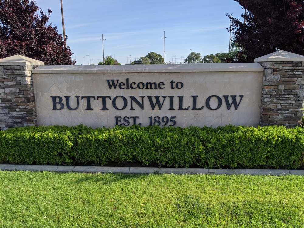 Buttonwillow Sign