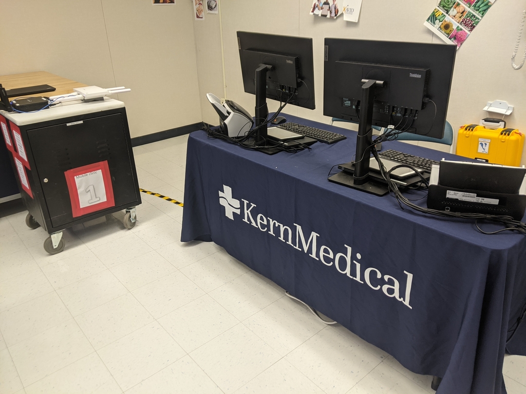 Kern Medical table
